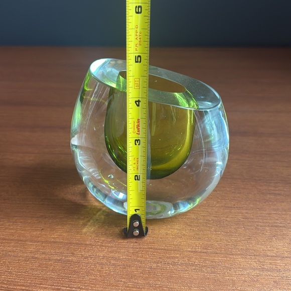 Modern colour drop vase lime Green Glass Art Sculpture made in Poland handblown - Picture 5 of 5